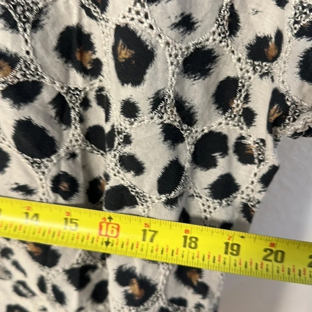 KATE Landry Dress Medium Leopard Print w pockets and size slit. Oversized - Picture 3 of 13